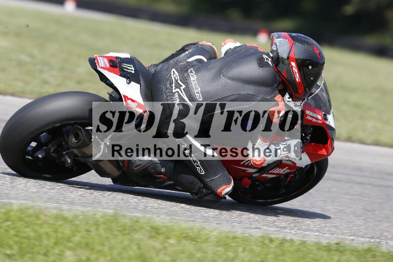 /45 10.08.2025 Plüss Moto Sport ADR/Freies Fahren/backside